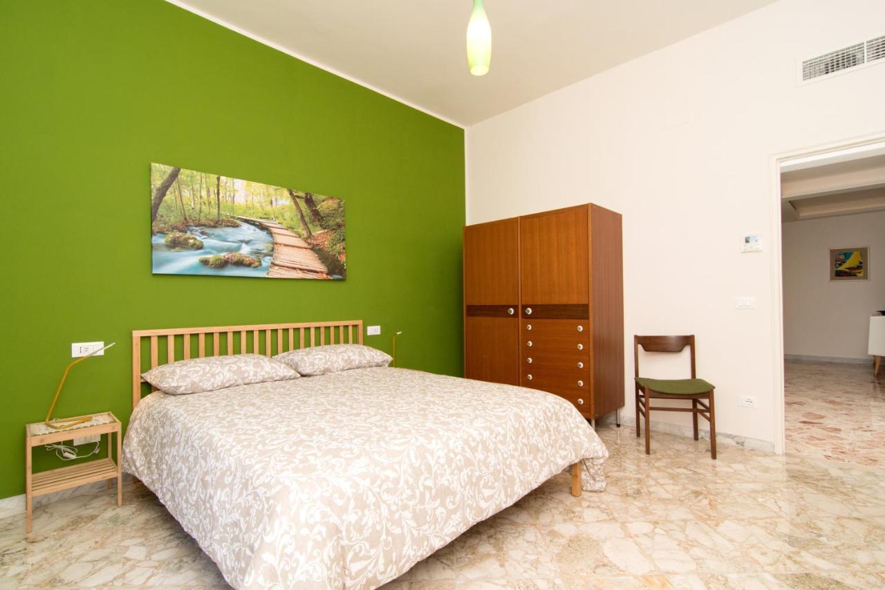 Casa Enza, For Up To 5 People, Sorrento Center Apartman Kültér fotó