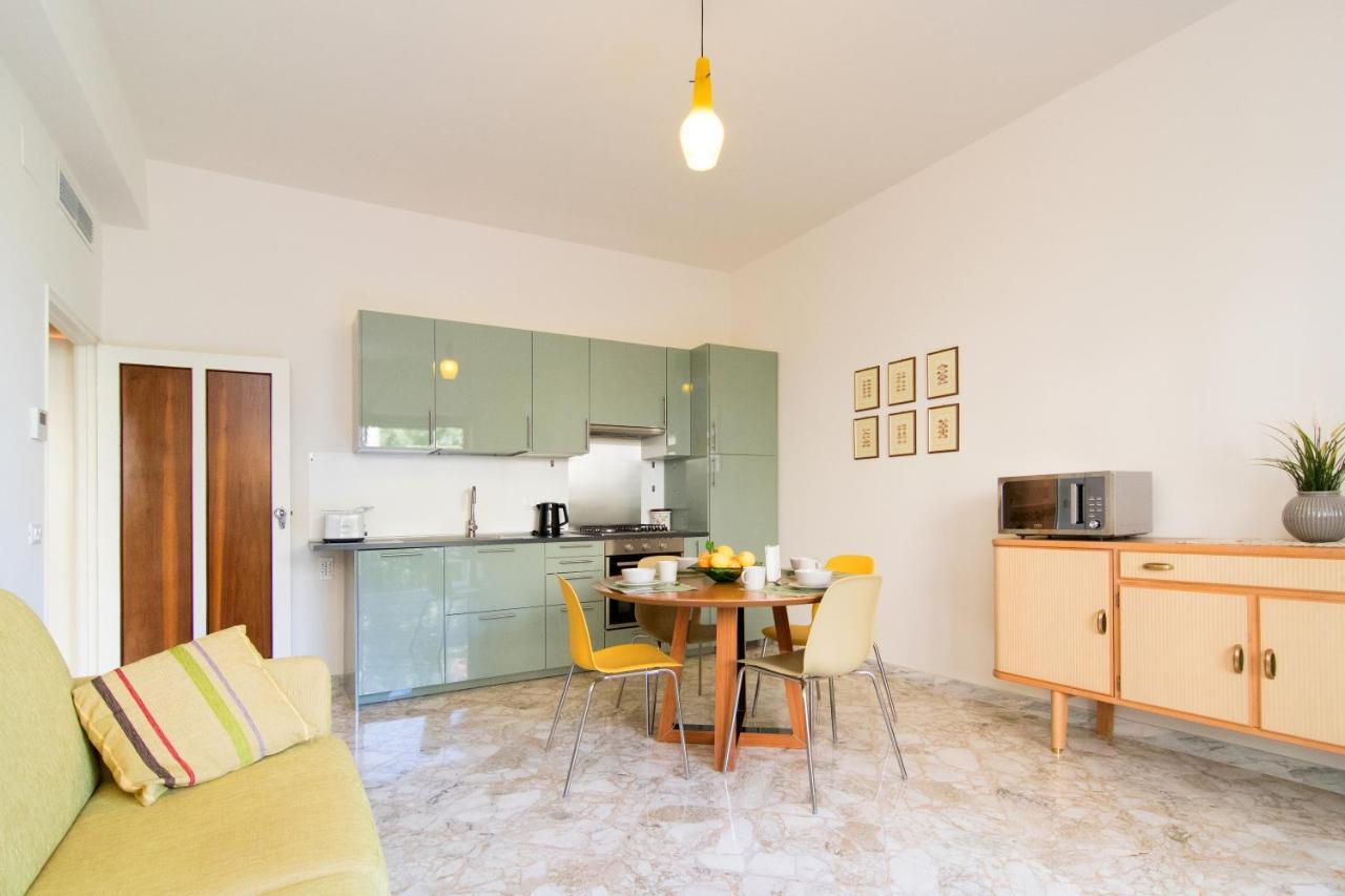 Casa Enza, For Up To 5 People, Sorrento Center Apartman Kültér fotó