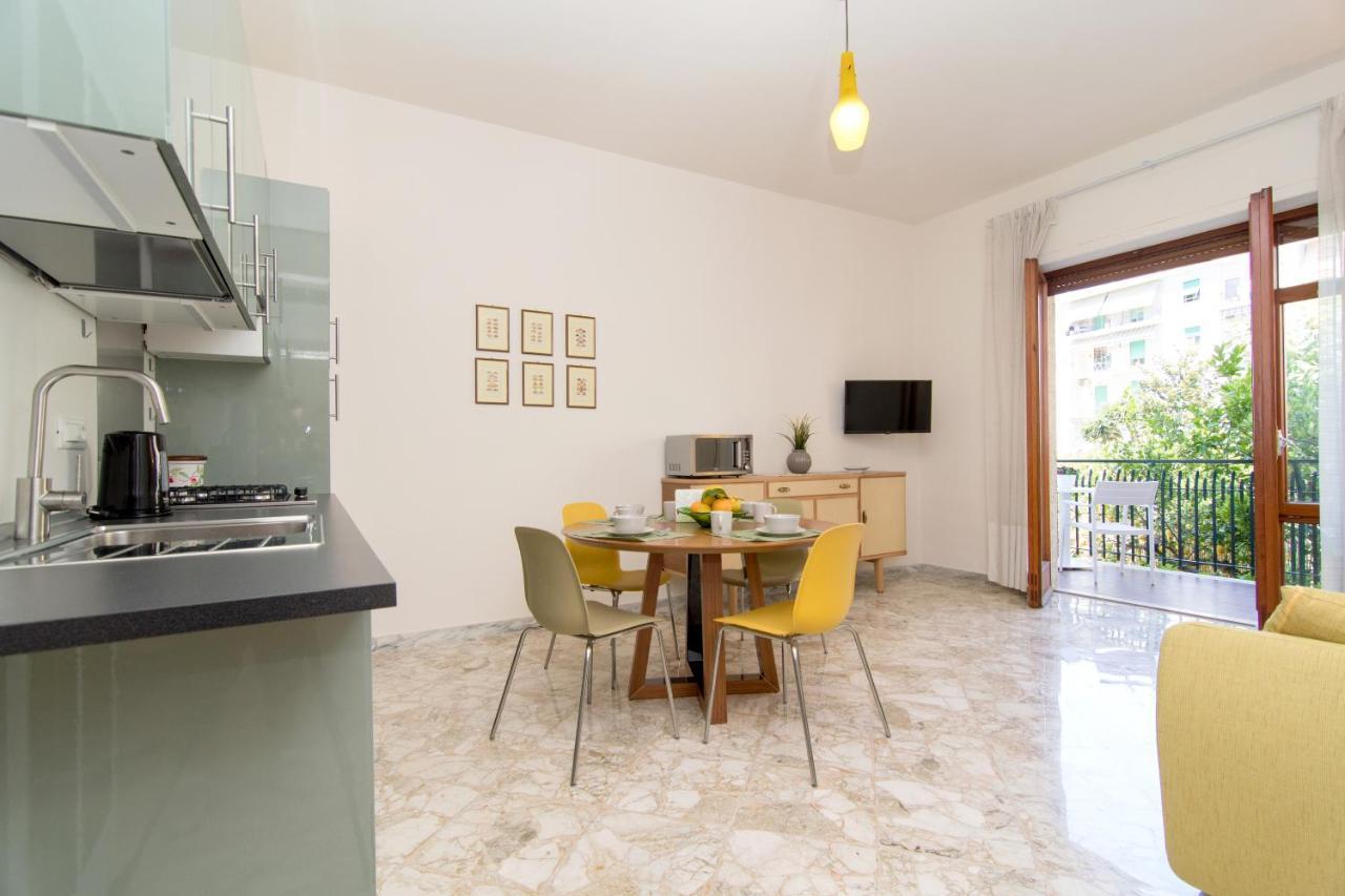 Casa Enza, For Up To 5 People, Sorrento Center Apartman Kültér fotó